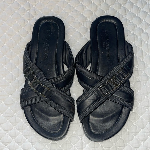 Men’s Louis Vuitton Sandals - Picture 1 of 5